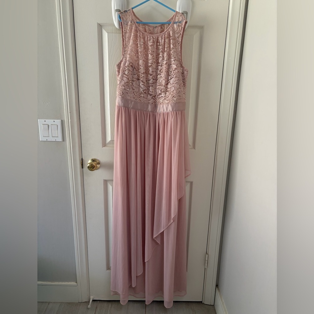 Onyx Lace & Chiffon Formal Dress in Blush